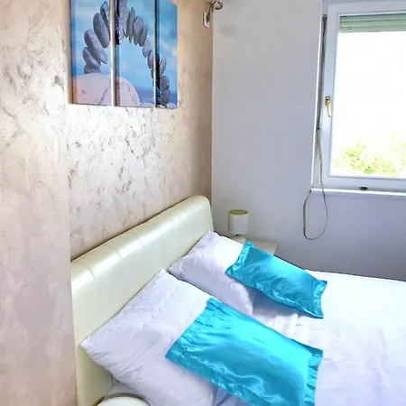 Apartment Arena Dream